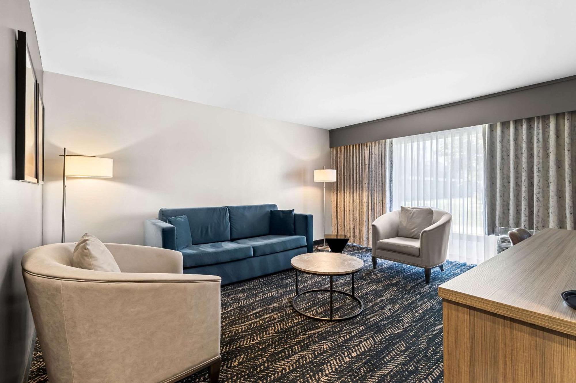 Hourglass Hotel, Ascend Hotel Collection Бейкерсфилд Экстерьер фото