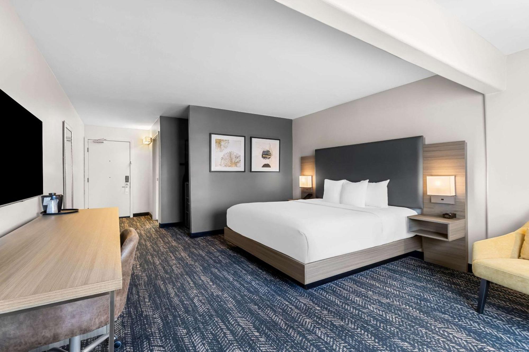 Hourglass Hotel, Ascend Hotel Collection Бейкерсфилд Экстерьер фото